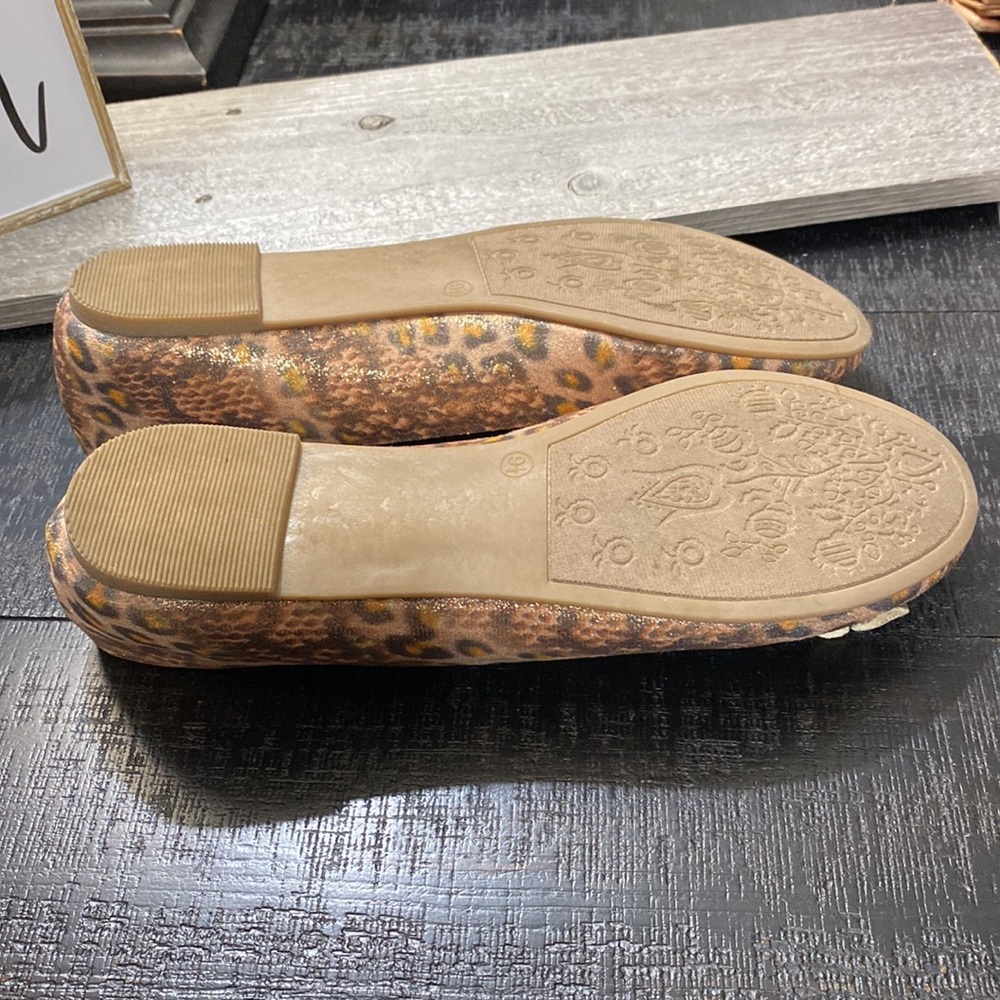 CL Laundry Size 9.5M “Go Ahead” Animal Print Shoes! - Picture 7 of 7